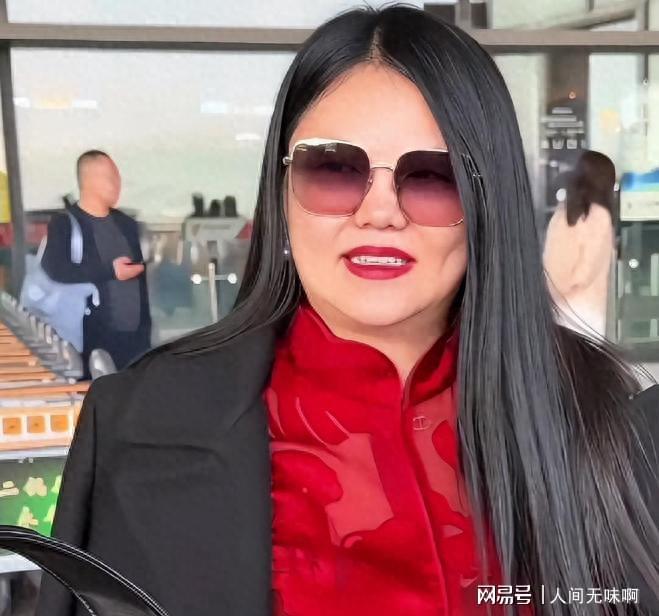 九游登录入口-自作孽不可活！高调炫富的李湘再传“噩耗”，私生活被扒个底朝天